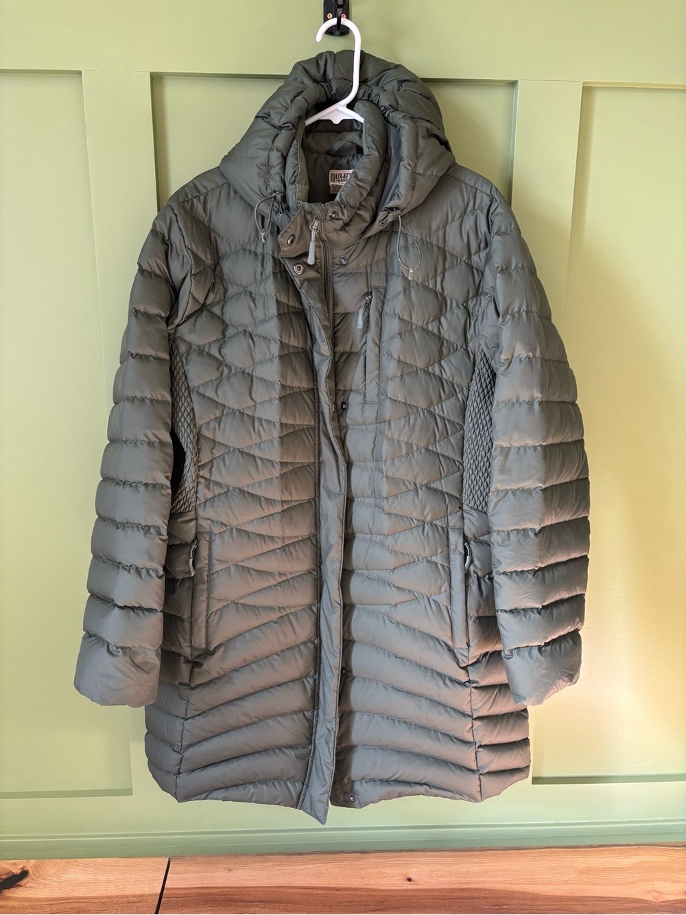 Duluth Trading Women’s Cold Faithful 800-Fill Down Hooded Parka XL